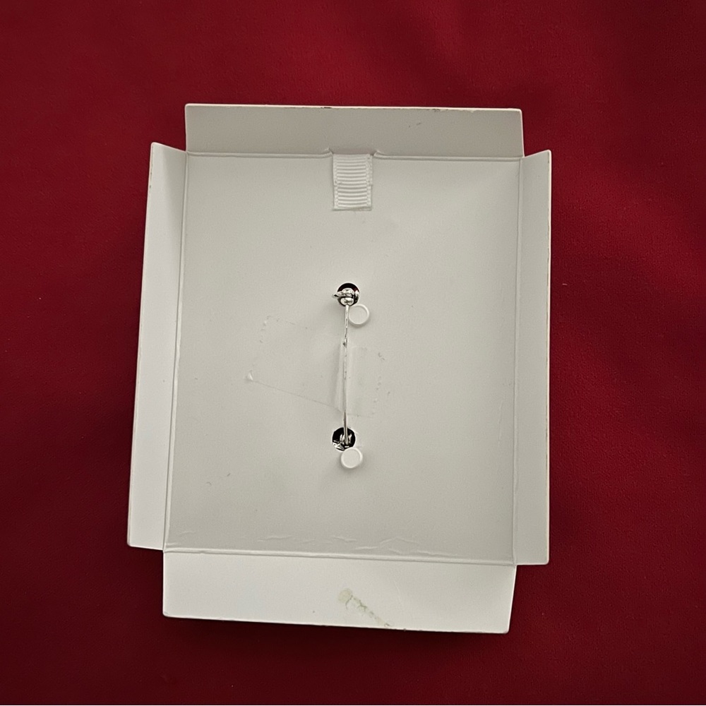 Authentic NEW - Picture 4 of 4